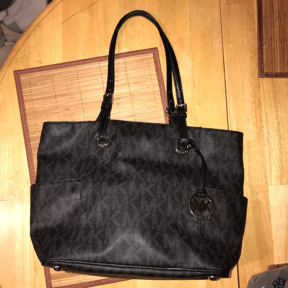 Michael Kors Monogram tote bag